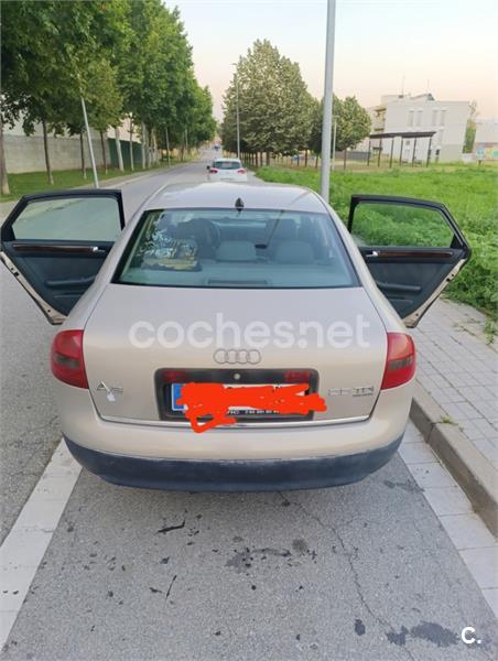 AUDI A6 2.5 TDI QUATTRO 4p.