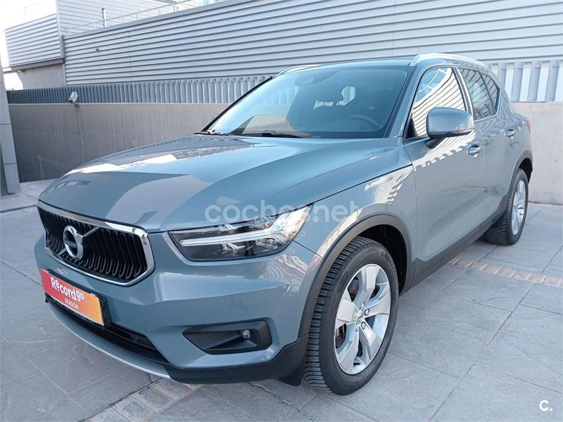 VOLVO XC40 2.0 B4 G AWD Momentum Pro Auto