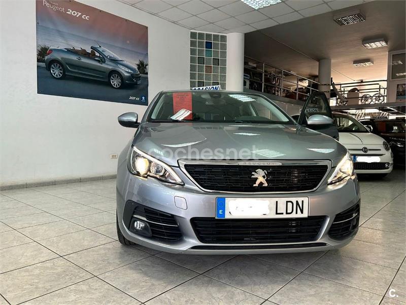 PEUGEOT 308 Style 1.2 PureTech