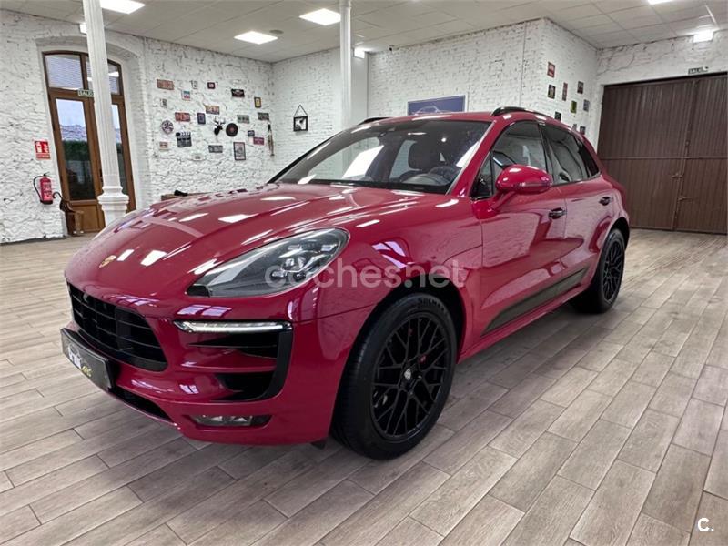 PORSCHE Macan GTS