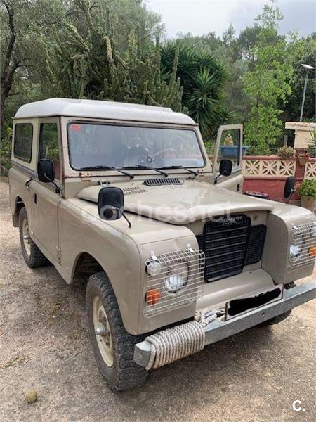 LAND-ROVER Defender