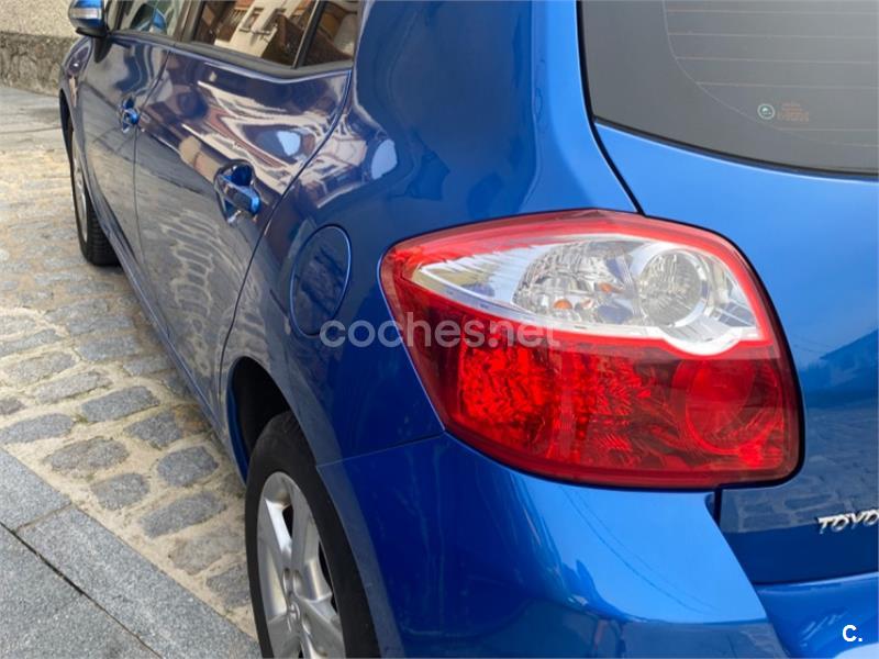 TOYOTA Auris 1.4 D4D Active