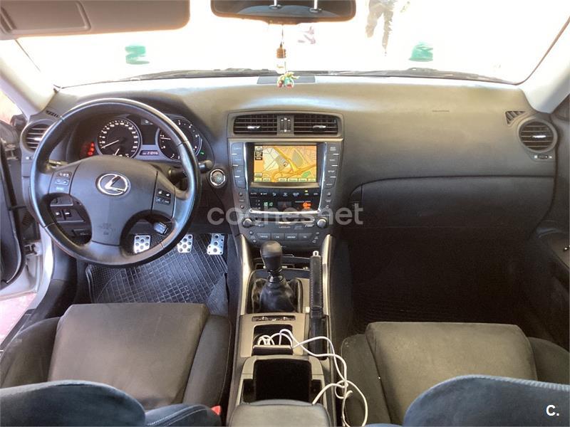 LEXUS IS 220d Premium Multimedia Cambio 2.9 4p.