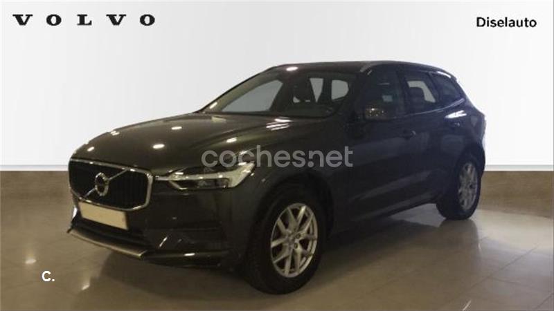 VOLVO XC40 2.0 D4 AWD Momentum Auto