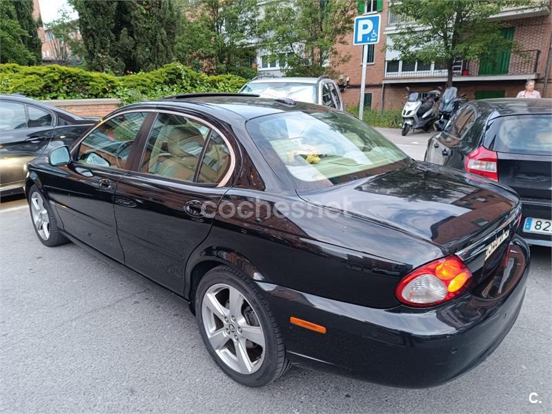 JAGUAR X-Type 2.2D Executive Automatico 4p.