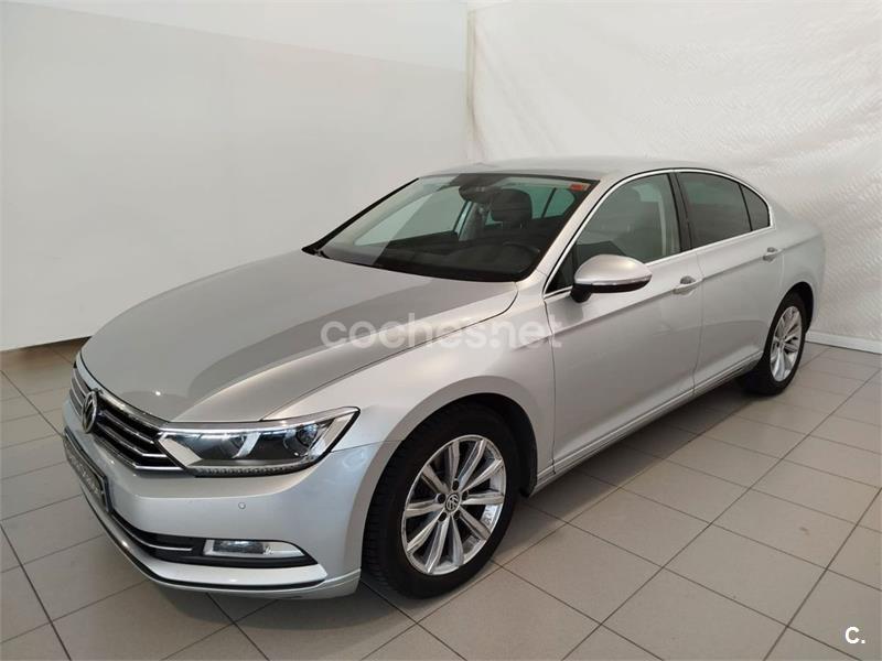 VOLKSWAGEN Passat Advance 2.0 TDI