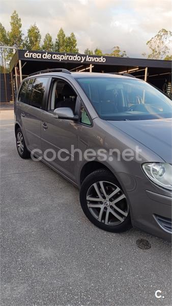 VOLKSWAGEN Touran 1.9 TDI Edition