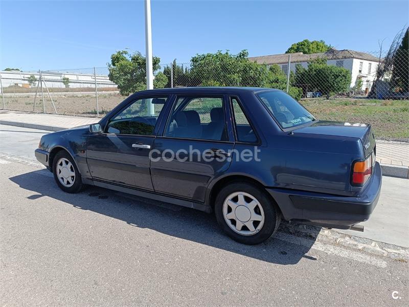 VOLVO 460 460 2.0 GLE