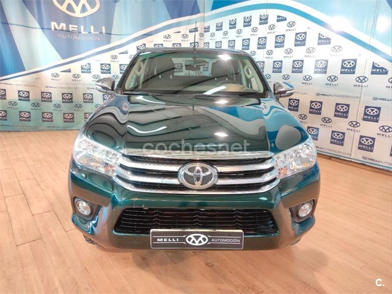 TOYOTA Hilux 2.4 D4D Cabina Doble VX