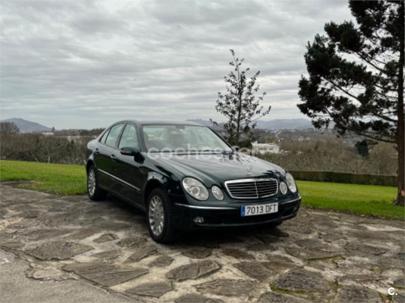 MERCEDES-BENZ Clase E E 500 4MATIC ELEGANCE AUTO 4p.