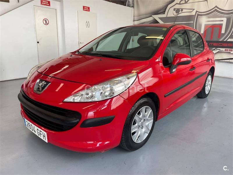 PEUGEOT 207 Confort 1.4 75