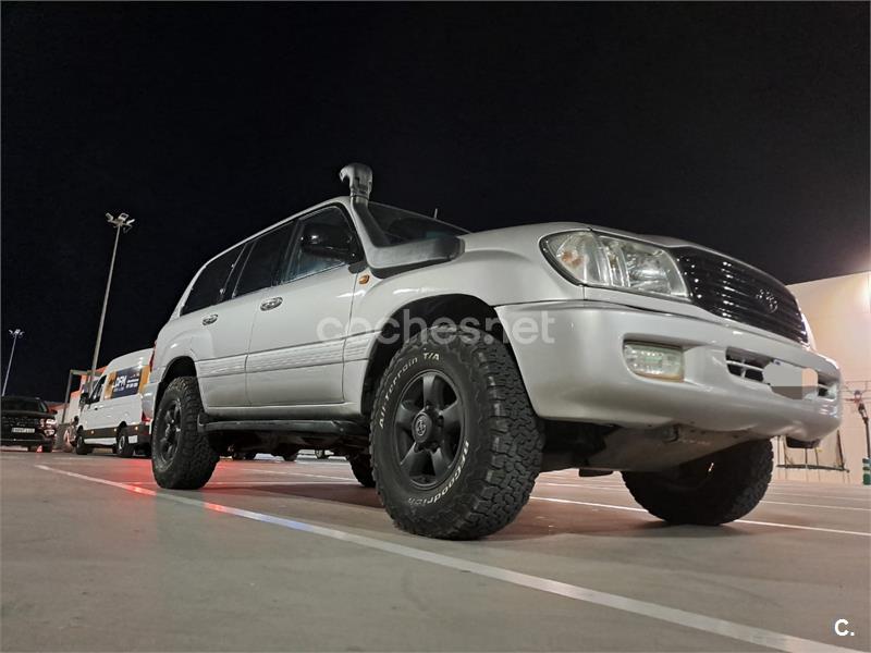 TOYOTA Land Cruiser 100 4.2TDI VX AUTO