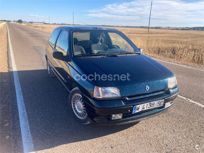 RENAULT Clio