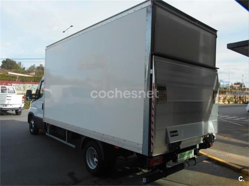 IVECO DAILY 35C16 3.0D 160 CV CAJA PAQUETERA CON RAMPA ELEVADORA