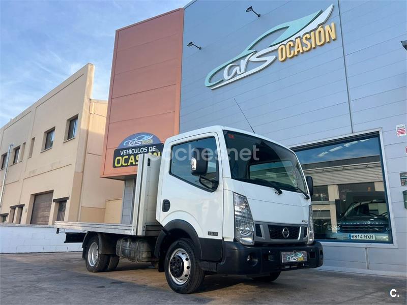 NISSAN NT400 35.153 Premium Cab Abatible Larga 2p.