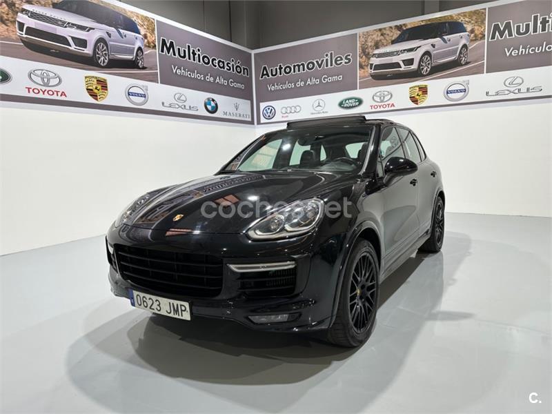 PORSCHE Cayenne GTS