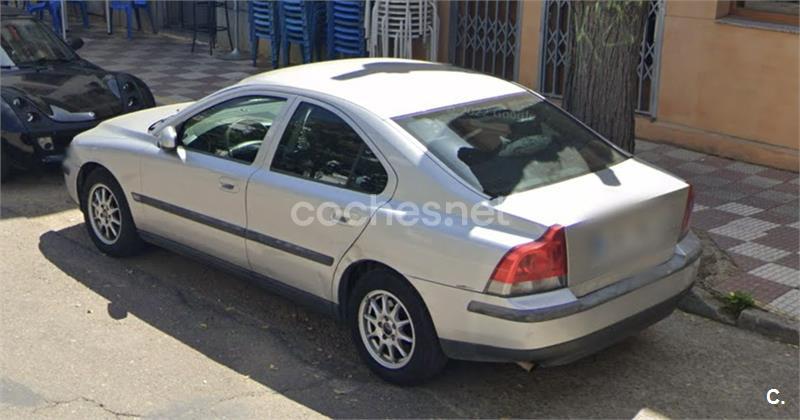 VOLVO S60 2.4 170 4p.