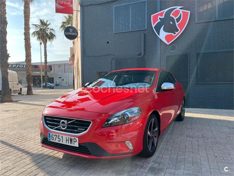 VOLVO V40 1.6 D2 RDesign Momentum 5p.