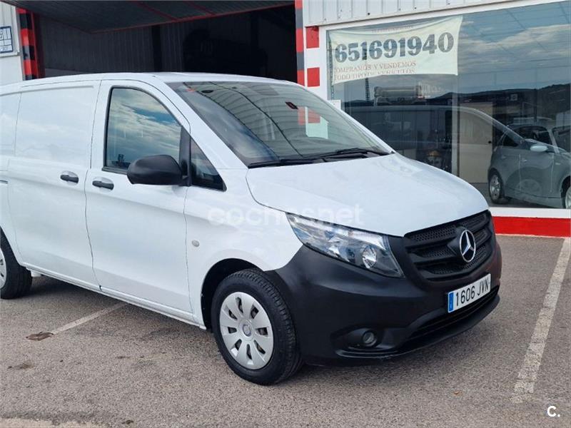 MERCEDES-BENZ Vito 111 CDI Compacta 4p.