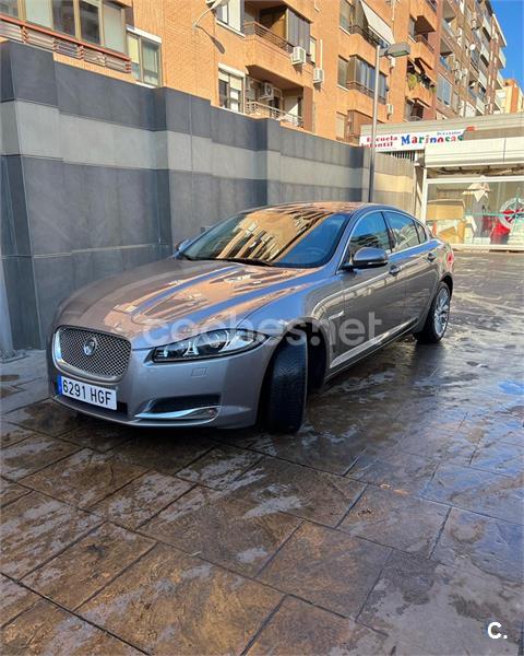 JAGUAR XF 2.2 Diesel Premium Luxury 4p.