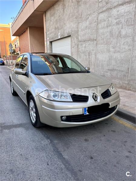 RENAULT Megane Dynamique 1.9dCi 130cv 5p.