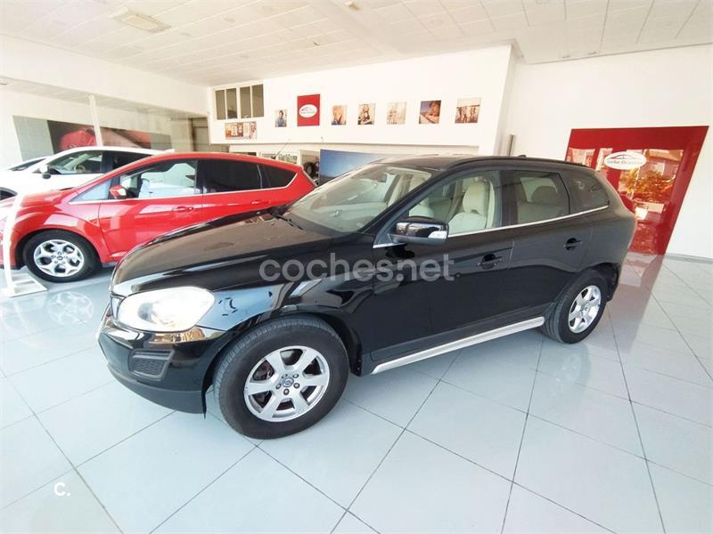 VOLVO XC60 2.4 D5 AWD Momentum Auto