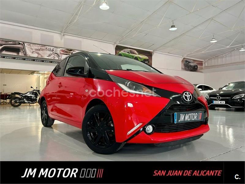 TOYOTA Aygo 1.0 70 xplay 5p.