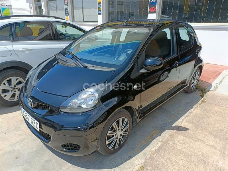 TOYOTA Aygo 1.0 VVTi Live 5p.