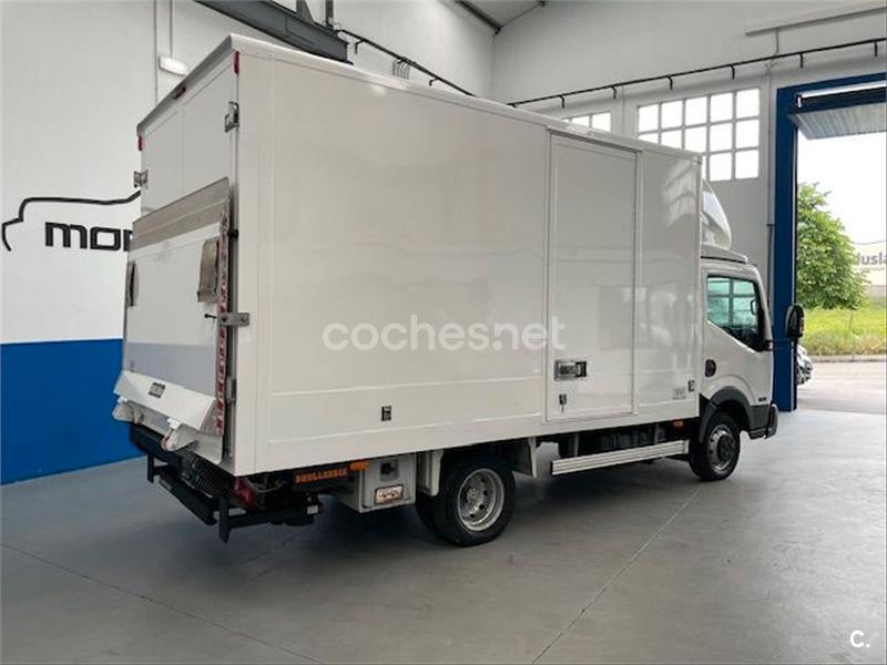 NISSAN NT400 35.132 Basico Doble Cabina Media