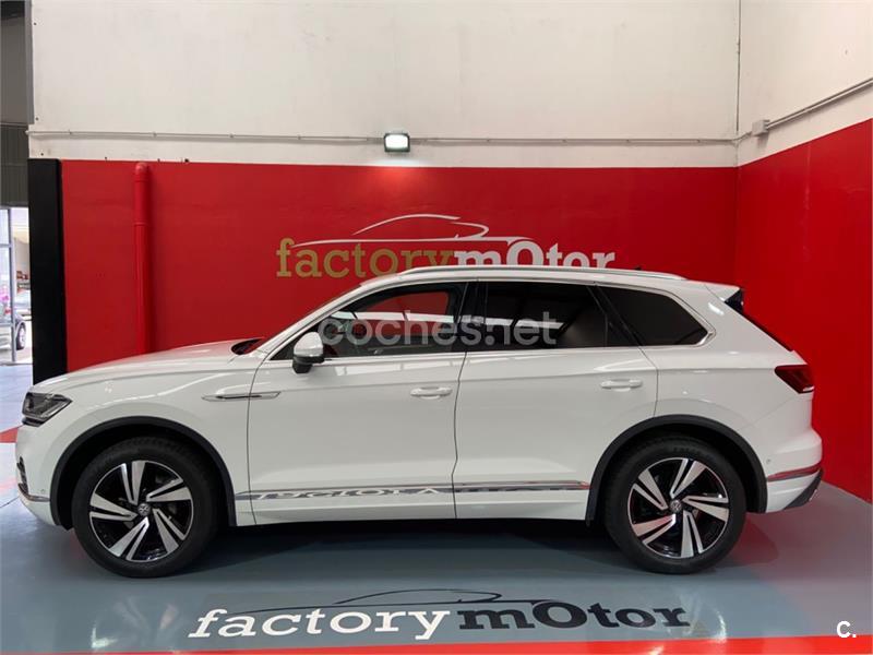 VOLKSWAGEN Touareg Premium 3.0 TDI Tip 4Mot