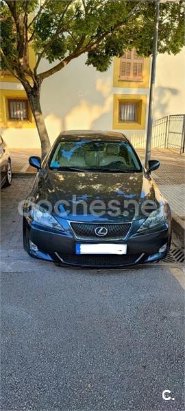 LEXUS IS250 Sport 4p.