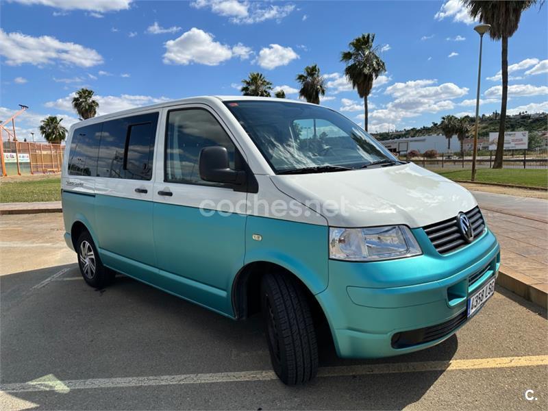 VOLKSWAGEN Transporter Chasis D.Cab Largo 2.5 TDI 130 Tip 2.8T 4p.