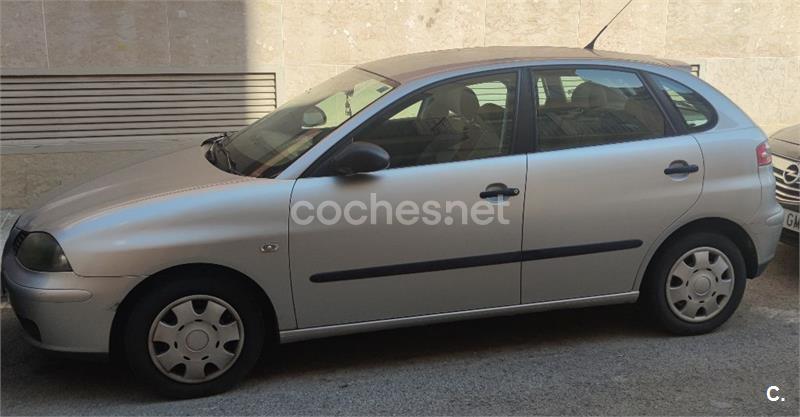 SEAT Ibiza 1.4i 16v 75 CV STELLA 5p.