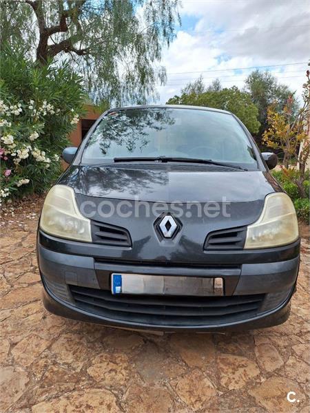 RENAULT Grand Modus