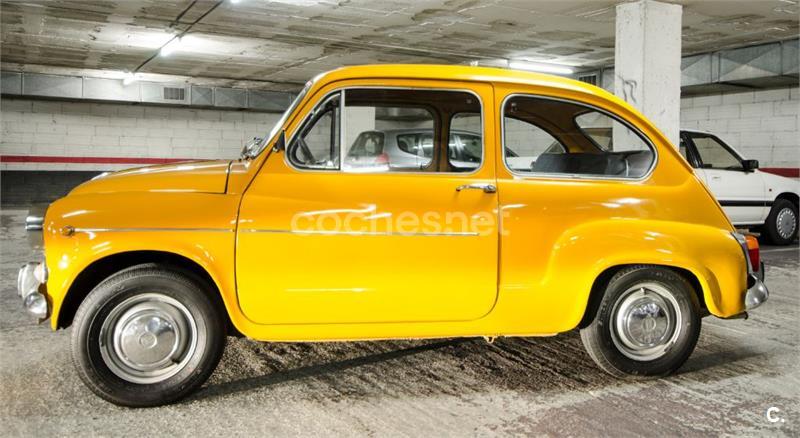 SEAT 600 E