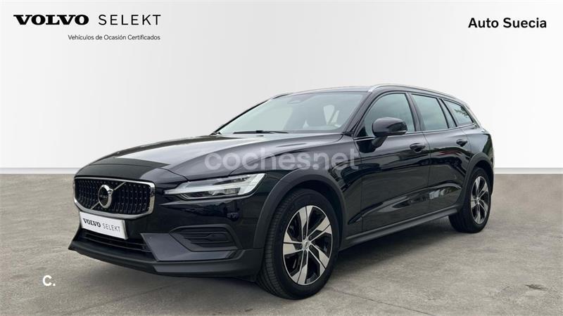 VOLVO V60 Cross Country 2.0 B4 D AWD Cross Country Core Auto