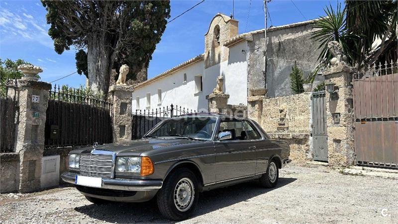 MERCEDES-BENZ 230