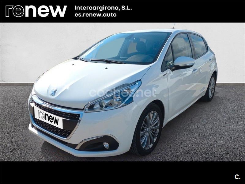 PEUGEOT 208 Signature 1.2L PureTech