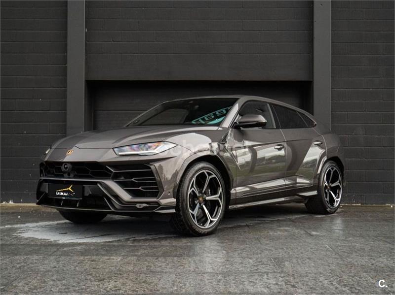 LAMBORGHINI Lamborghini Urus AKRAPOVIC