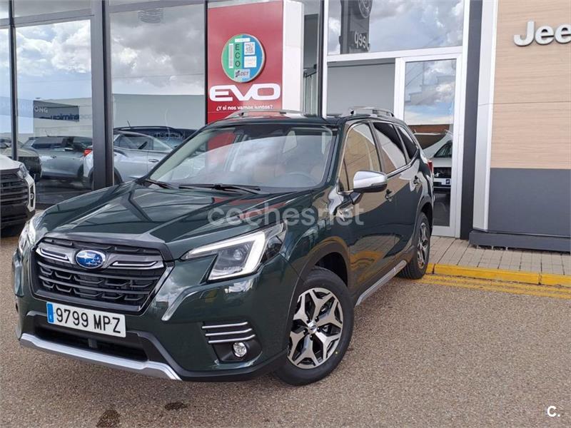 SUBARU Forester 2.0i Hybrid CVT Executive Plus