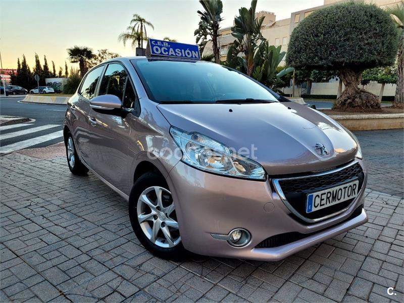 PEUGEOT 208 ACCESS 1.2 VTi 82