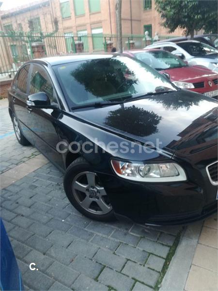 VOLVO S40