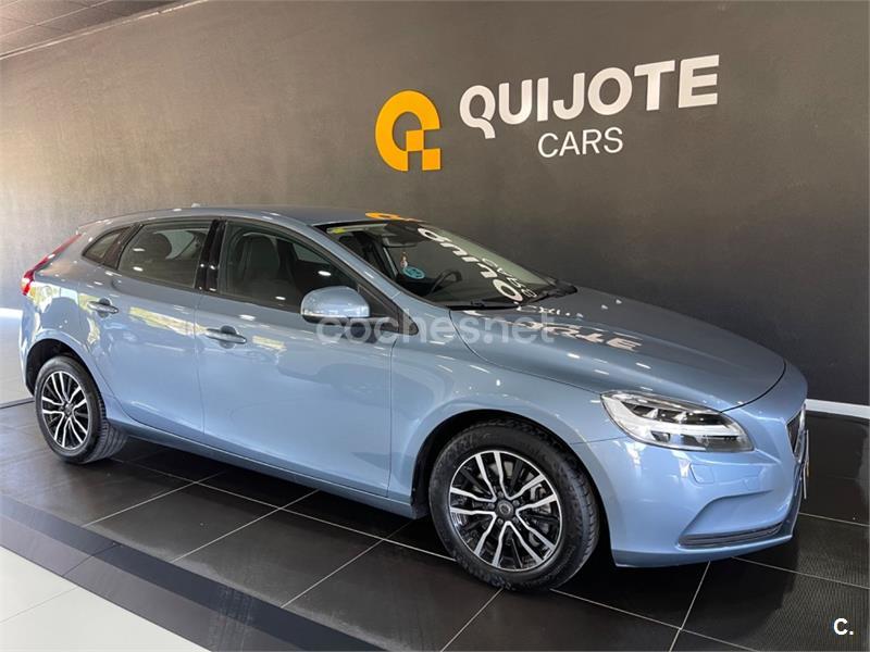 VOLVO V40 2.0 D2 Auto