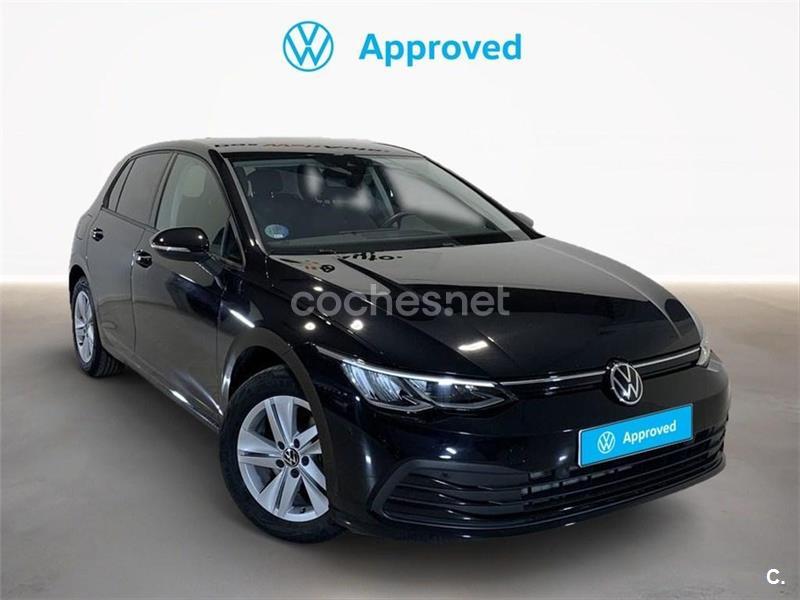 VOLKSWAGEN Golf Life 1.0 TSI