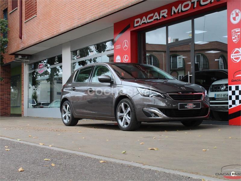 PEUGEOT 308 Allure 1.2 PureTech 130 SS