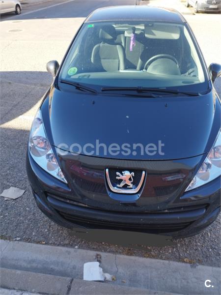 PEUGEOT 207 ACCESS 1.4i 75 5p.