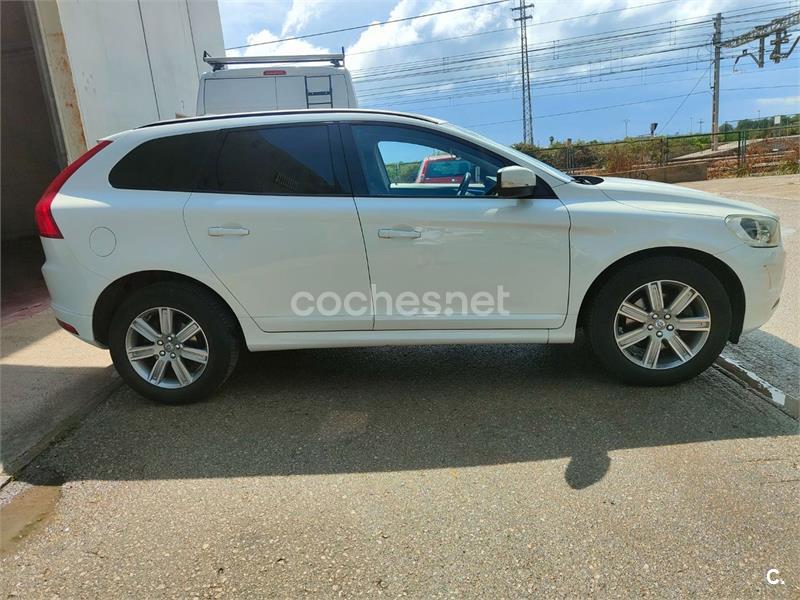 VOLVO XC60 2.0 D3 Momentum 5p.