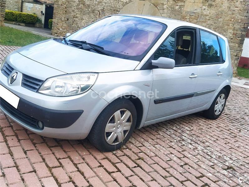 RENAULT Scenic CONFORT AUTHENTIQUE 1.6 16V