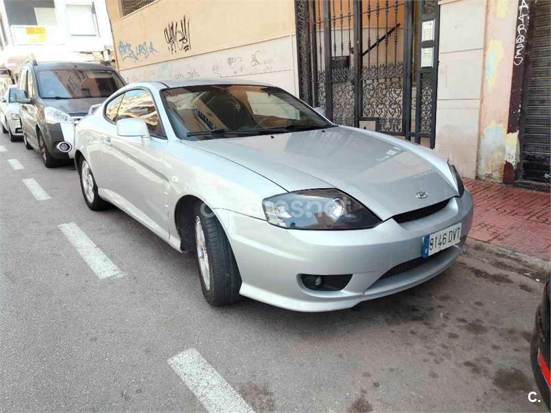 HYUNDAI Coupe