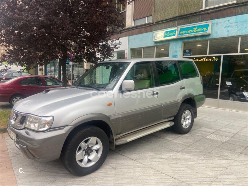 NISSAN Terrano 3.0DI Luxury Auto